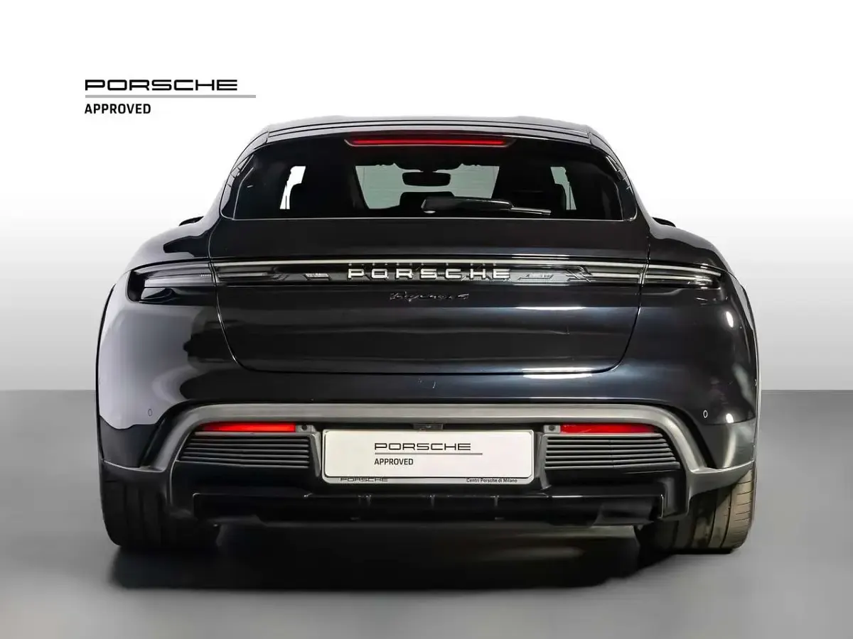 Usata Porsche Taycan 4 Cross Turismo Cross Turismo 163 kW (222 CV) 2025 Nero jet metallizzato Station wagon