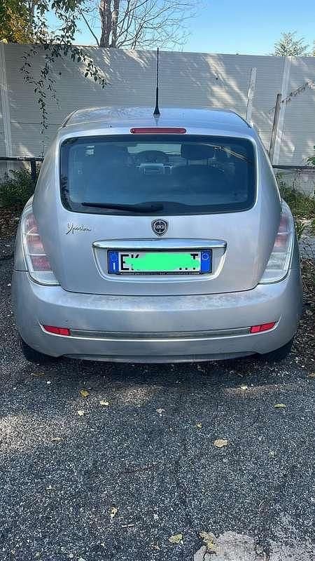 Usata Lancia Ypsilon Silver 69 CV (50 kW) 2011 Utilitaria