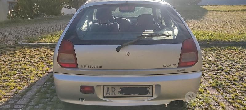 Usata Mitsubishi Colt 75 CV (55 kW) 1997 Grigio Utilitaria