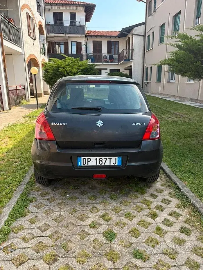 Usata Suzuki Swift 92 CV (67 kW) 2008 Nero Utilitaria