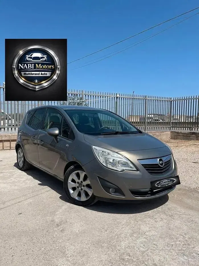 Usata Opel Meriva Cosmo 75 CV (55 kW) 2010 Monovolume