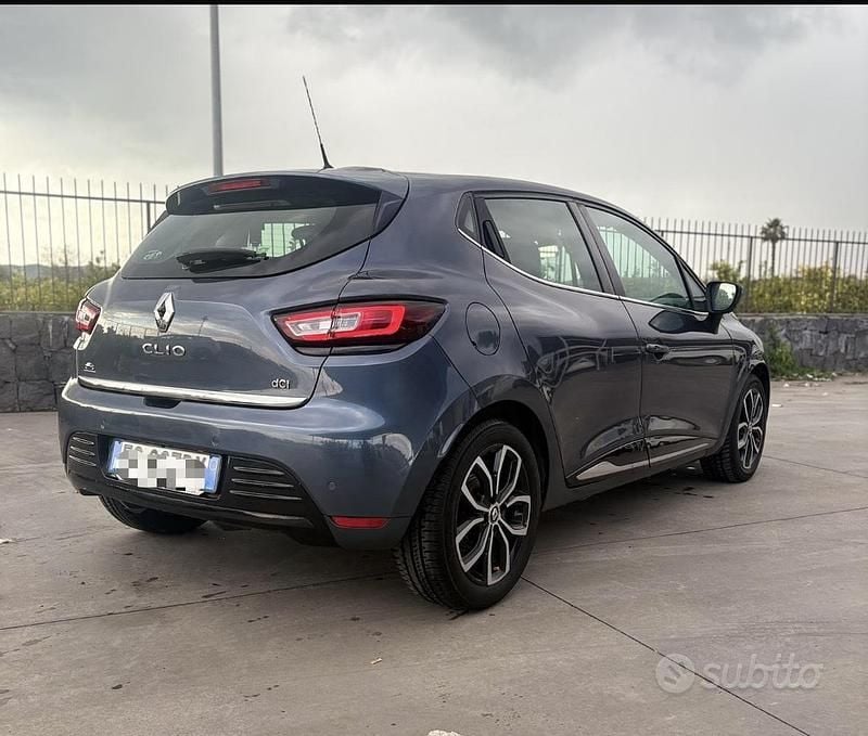 Usata Renault Clio IV Intens 90 CV (66 kW) 2017 Grigio Berlina