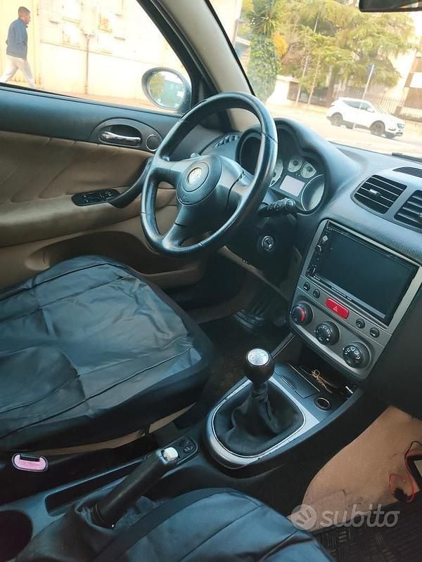 Usata Alfa Romeo 147 116 CV (85 kW) 2006 Utilitaria
