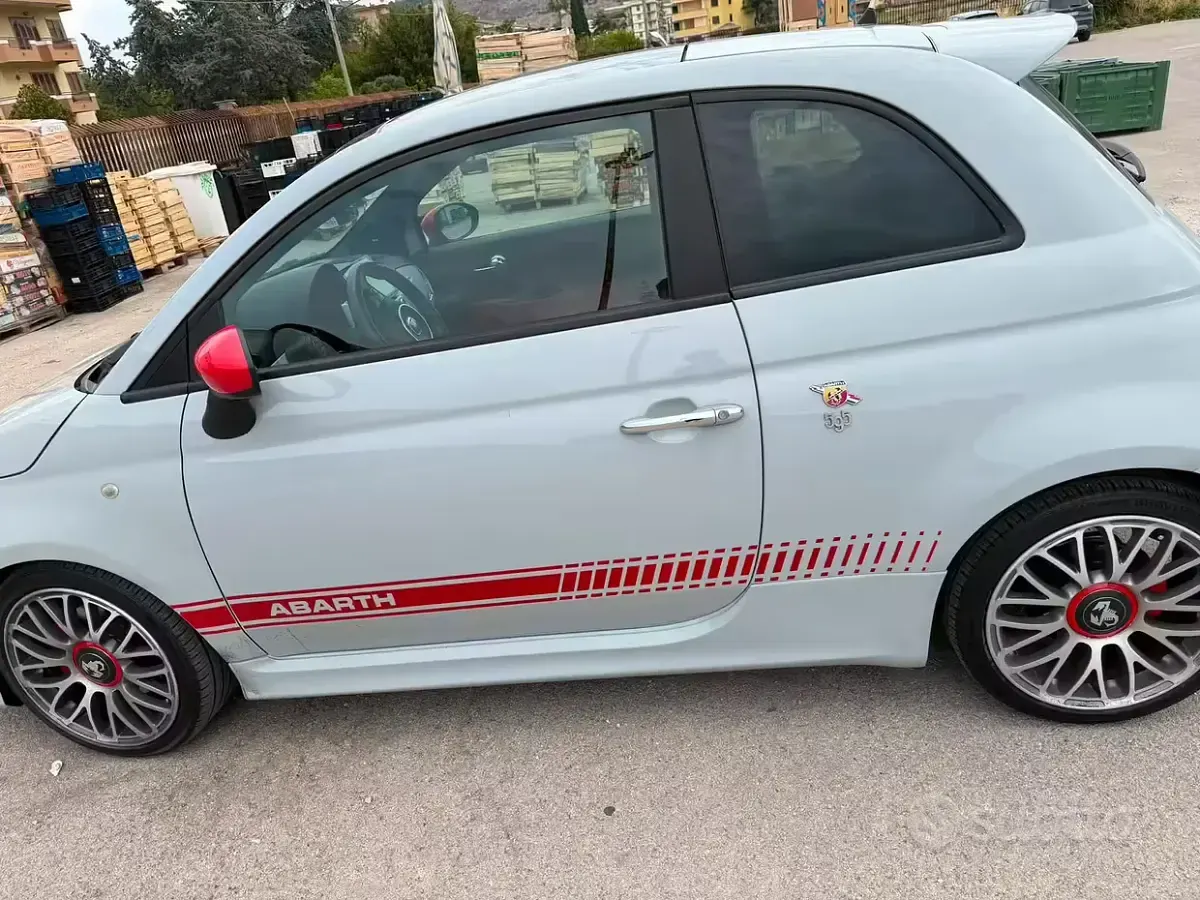 Usata Abarth 500 135 CV (99 kW) 2010 Grigio Berlina