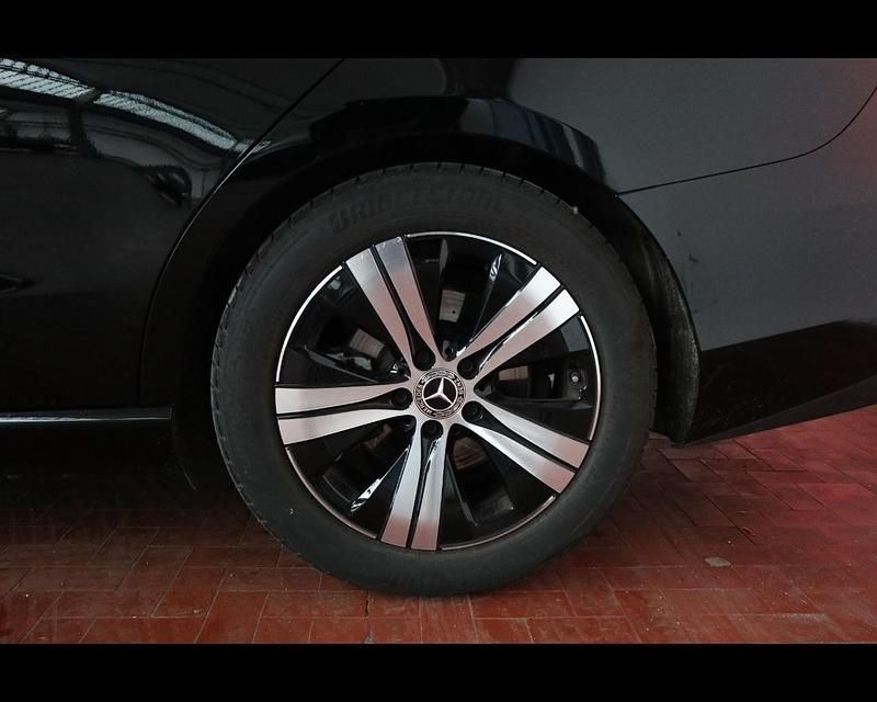 Usata Mercedes 200 Advanced 163 CV (119 kW) 2025 Nero Station wagon