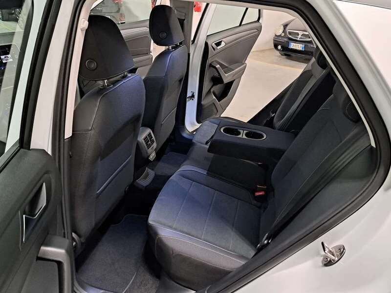 Usata VW T-Roc Style 116 CV (85 kW) 2024 Pure white pastello/tetto nero SUV