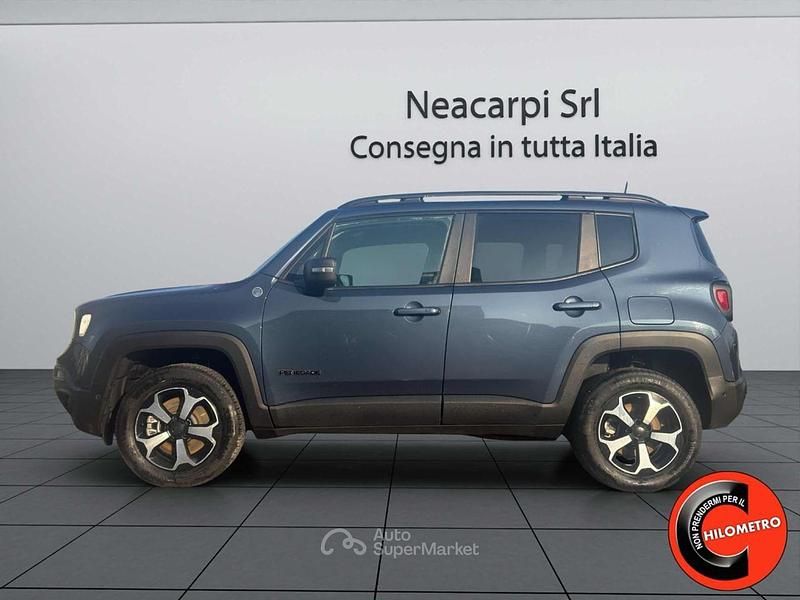 Usata Jeep Renegade Trailhawk 241 CV (177 kW) 2021 Blu metallizzato SUV