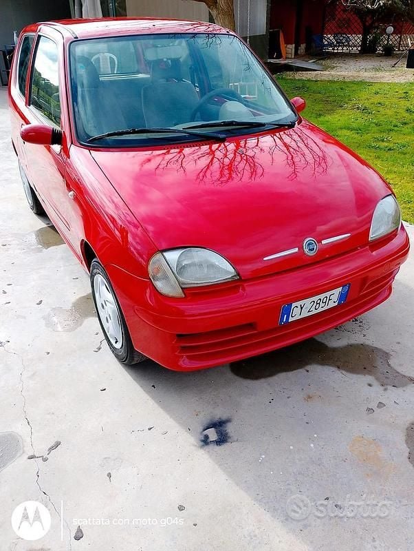Usata Fiat 600 54 CV (39 kW) 2005 Rosso Utilitaria