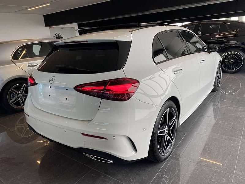 Usata Mercedes A180 AMG Line Premium Plus 116 CV (85 kW) 2024 Bianco Berlina