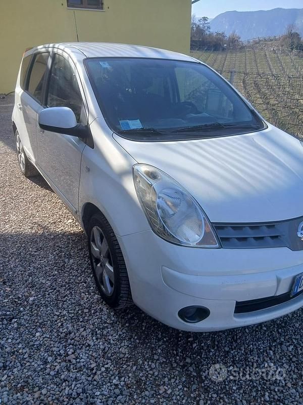 Usata Nissan Note 88 CV (64 kW) 2008 Bianco Utilitaria