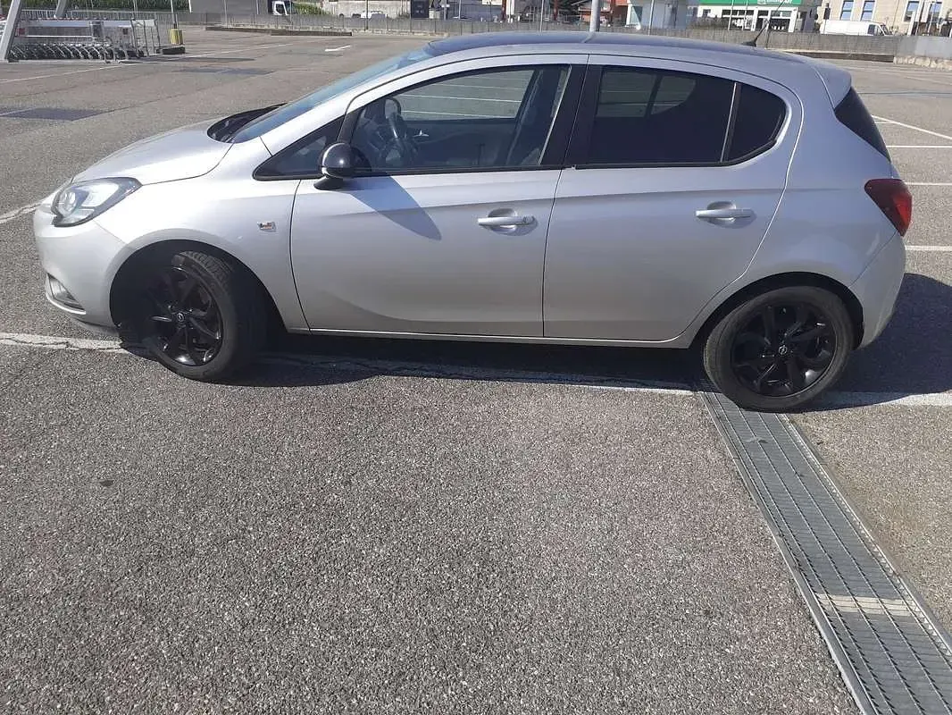 Usata Opel Corsa 75 CV (55 kW) 2016 Grigio Utilitaria