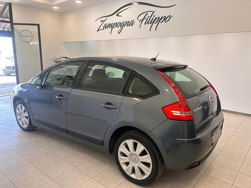 Usata Citroën C4 Exclusive 110 CV (80 kW) 2005 Argento Berlina