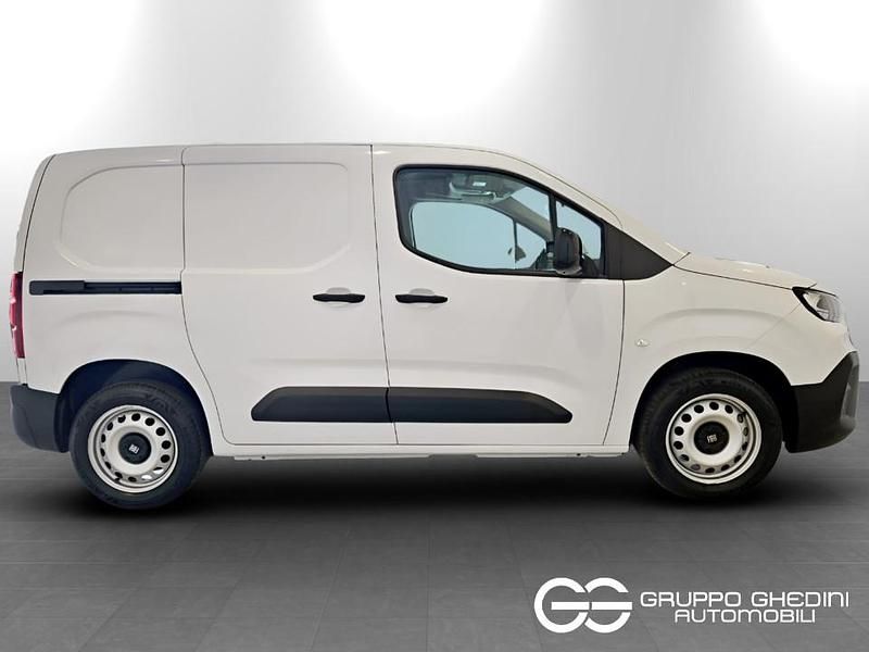 Nuova Fiat Doblò 131 CV (96 kW) 2025 Bianco bianco Monovolume