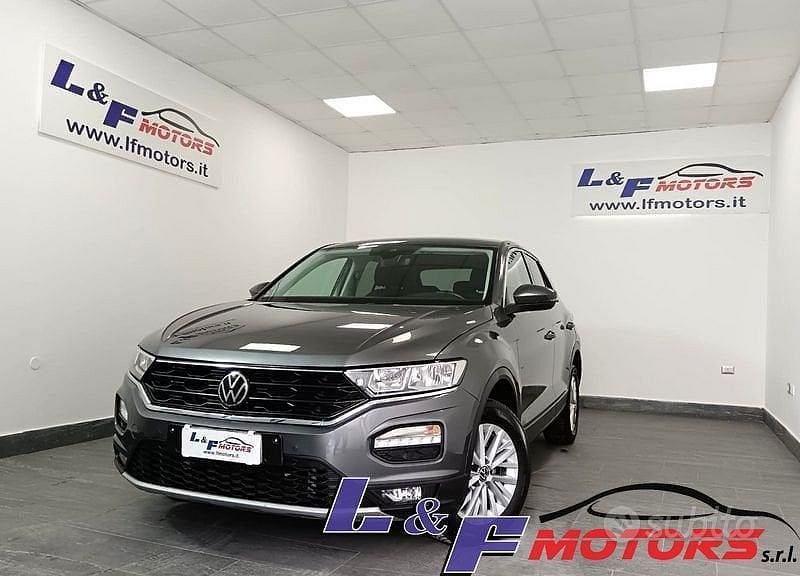 Usata VW T-Roc 150 CV (110 kW) 2021 Grigio SUV