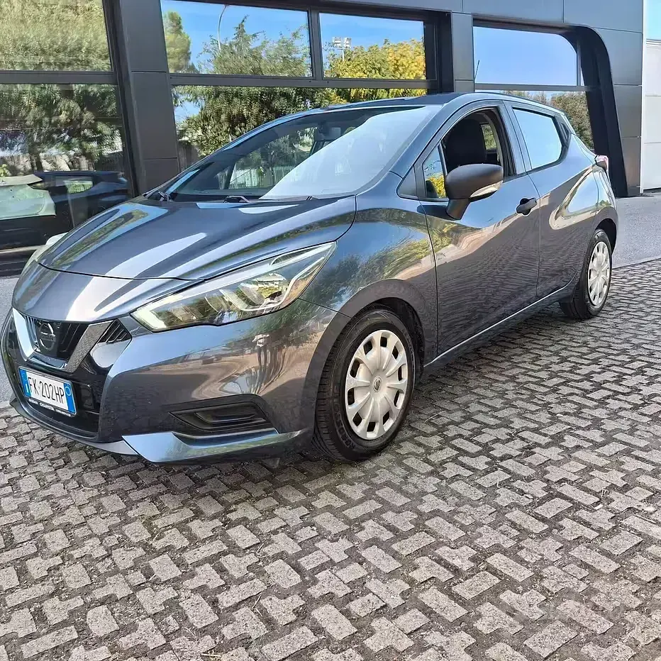 Usata Nissan Micra Visia+ 90 CV (66 kW) 2017 Grigio Utilitaria
