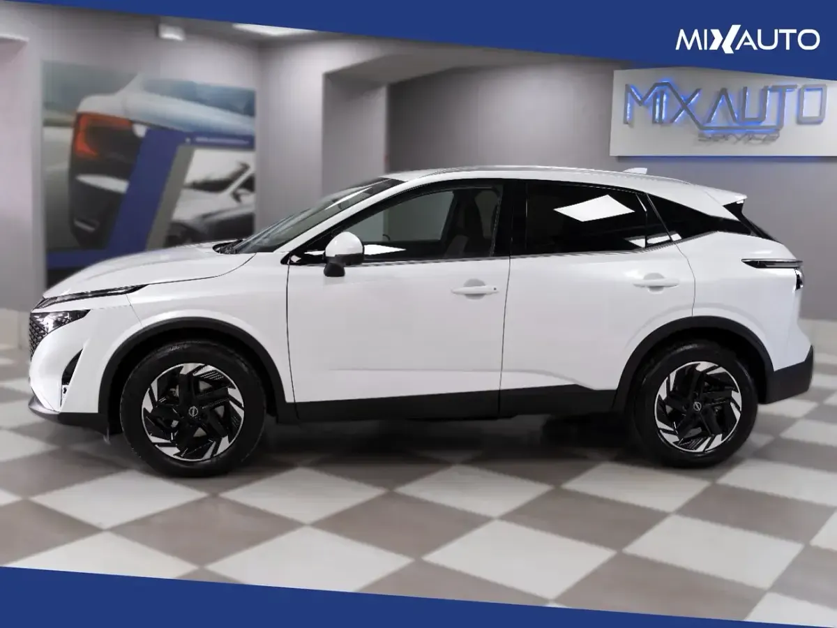Usata Nissan Qashqai N-Connecta 158 CV (116 kW) 2025 Bianco SUV