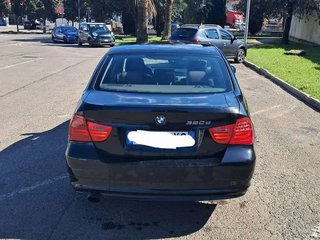 Usata BMW 320 184 CV (135 kW) 2011 Berlina
