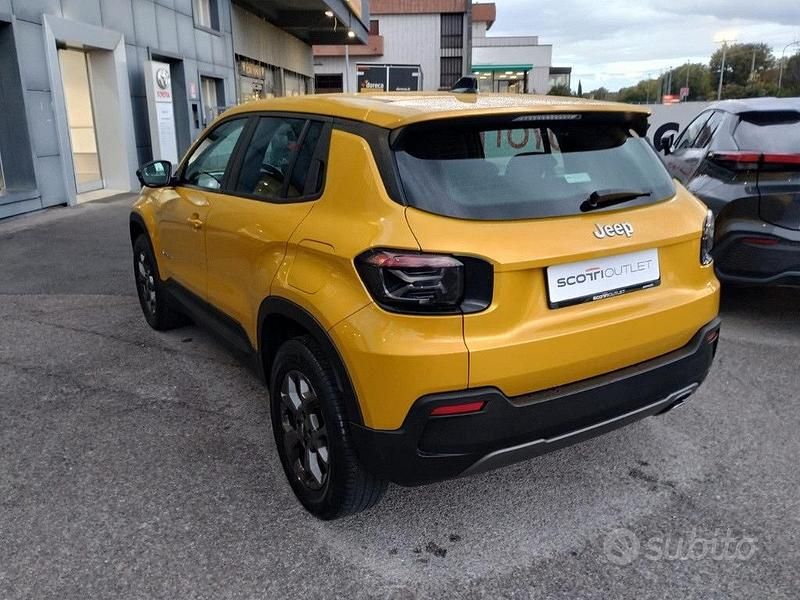 Usata Jeep Avenger Longitude 101 CV (74 kW) 2023 Giallo naxos SUV