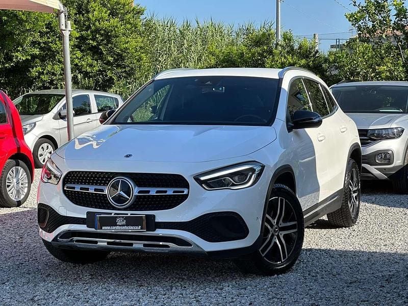 Usata Mercedes GLA180 116 CV (85 kW) 2023 Bianco SUV