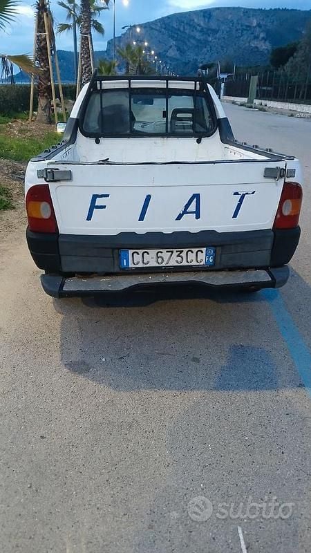Occasion Fiat Strada 63 ch (46 kW) 2001 Pick-up