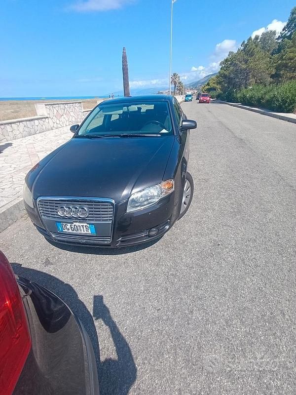 Usado Audi A4 143 CV (105 kW) 2008 Gris Berlina
