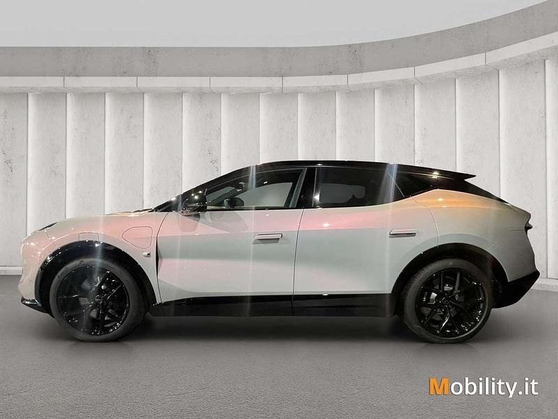 Nuova Lotus Eletre 139 kW (190 CV) 2026 Blossom grey SUV
