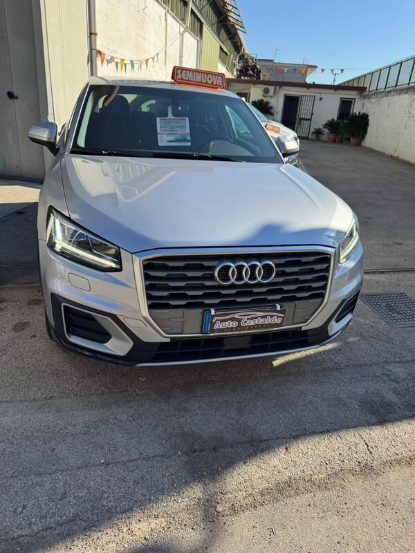 Usata Audi Q2 116 CV (85 kW) 2019 Grigio SUV