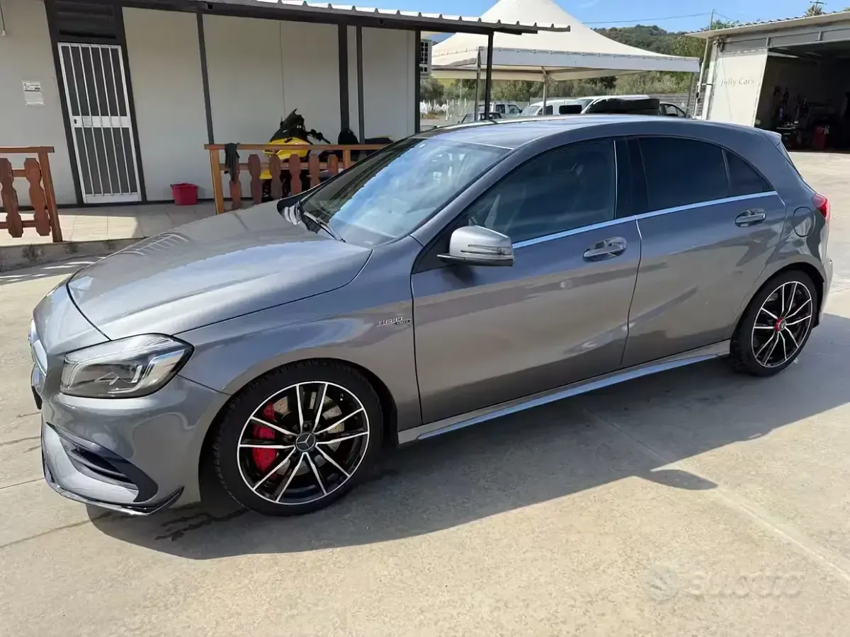 Usata Mercedes A45 AMG AMG 381 CV (280 kW) 2016 Grigio Utilitaria