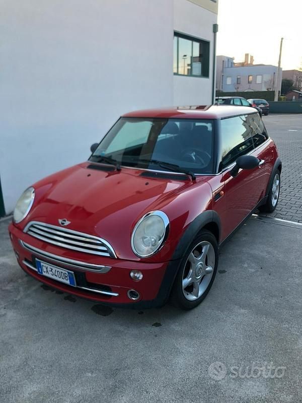Usata Mini ONE 90 CV (66 kW) 2005 Rosso Utilitaria