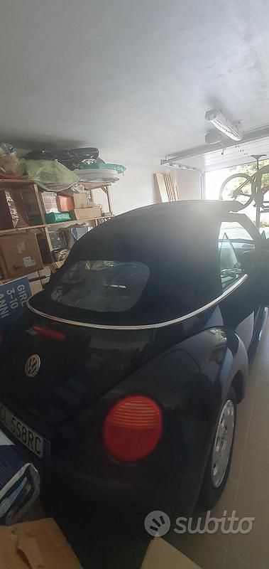Usata VW New Beetle 75 CV (55 kW) 2003 Nero Utilitaria