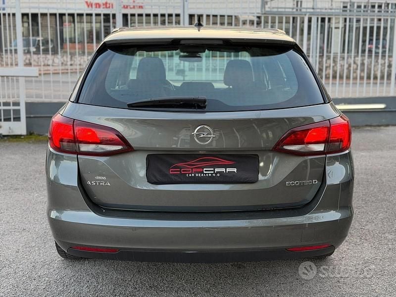 Usata Opel Astra Innovation 110 CV (80 kW) 2019 Grigio Station wagon