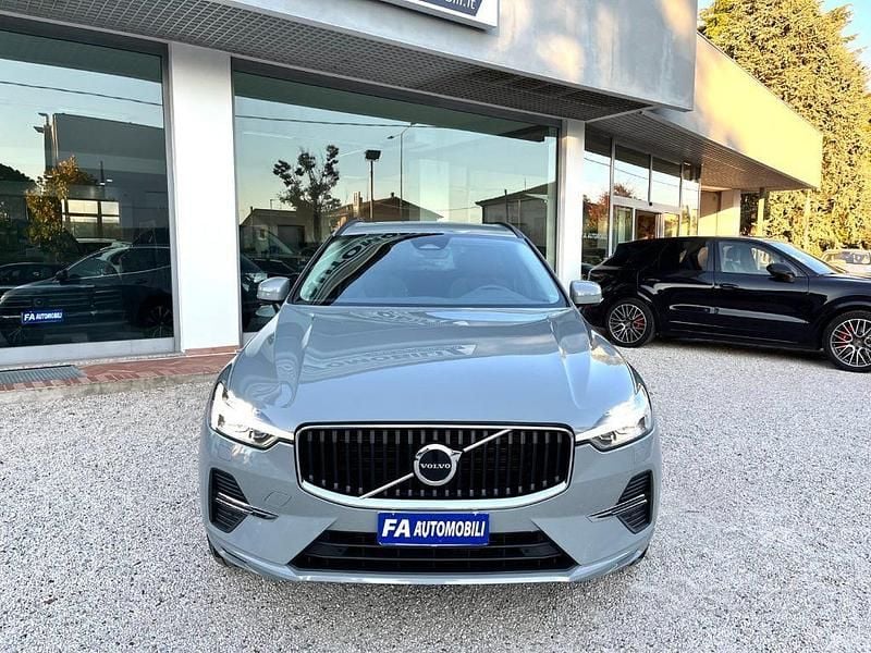 Usata Volvo XC60 Core 197 CV (144 kW) 2023 Grigio SUV