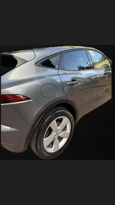 Usata Jaguar E-Pace R-Dynamic 150 CV (110 kW) 2018 Grigio SUV