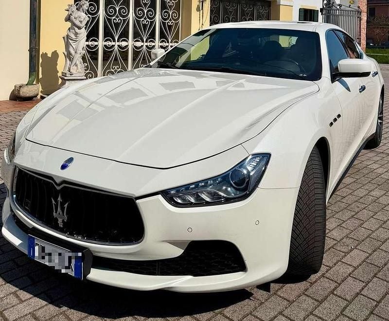 Usata Maserati Ghibli 250 CV (183 kW) 2015 Bianco Berlina