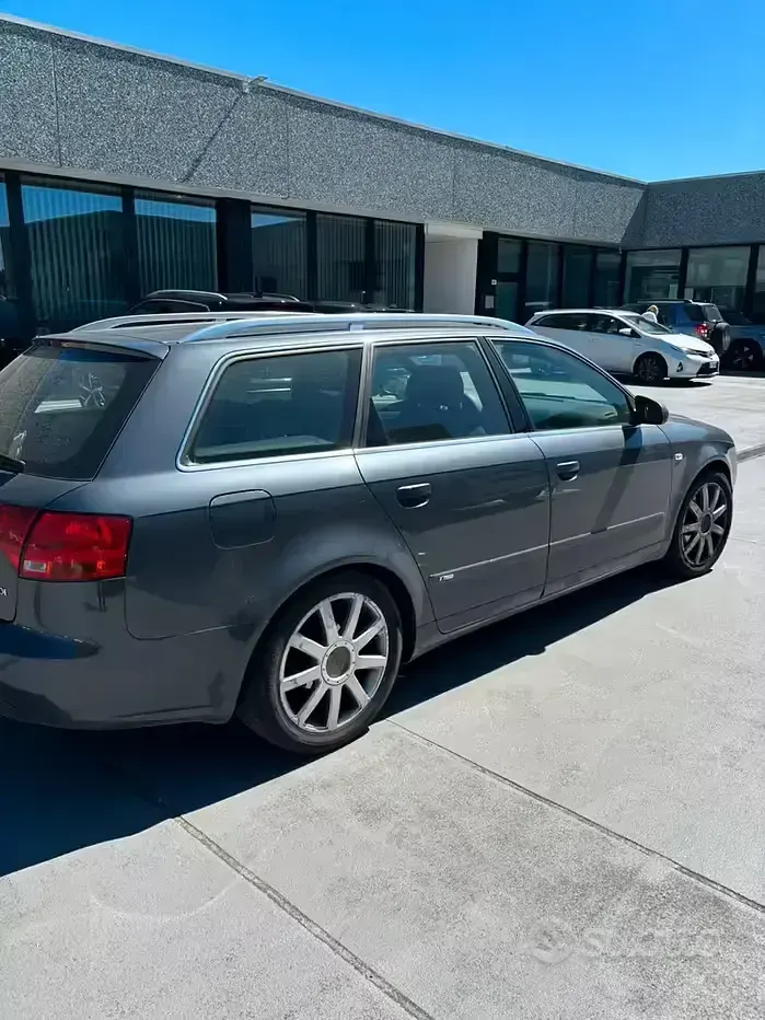 Usata Audi A4 140 CV (102 kW) 2006 Grigio Station wagon
