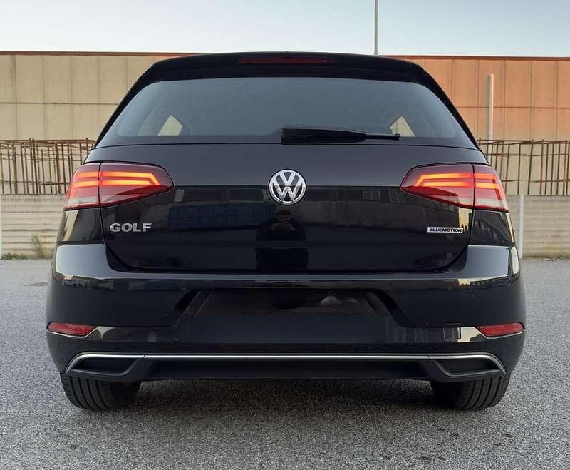 Usata VW Golf VII Business 131 CV (96 kW) 2019 Nero Berlina