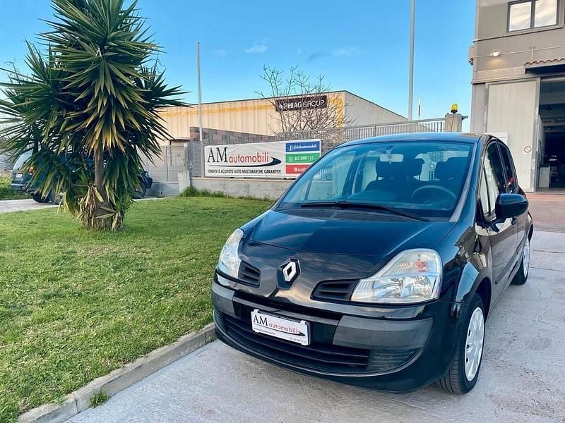 Nero Usata 2009 Renault Modus Expression Monovolume | 4300 € (Cara) - Immagine 1/4