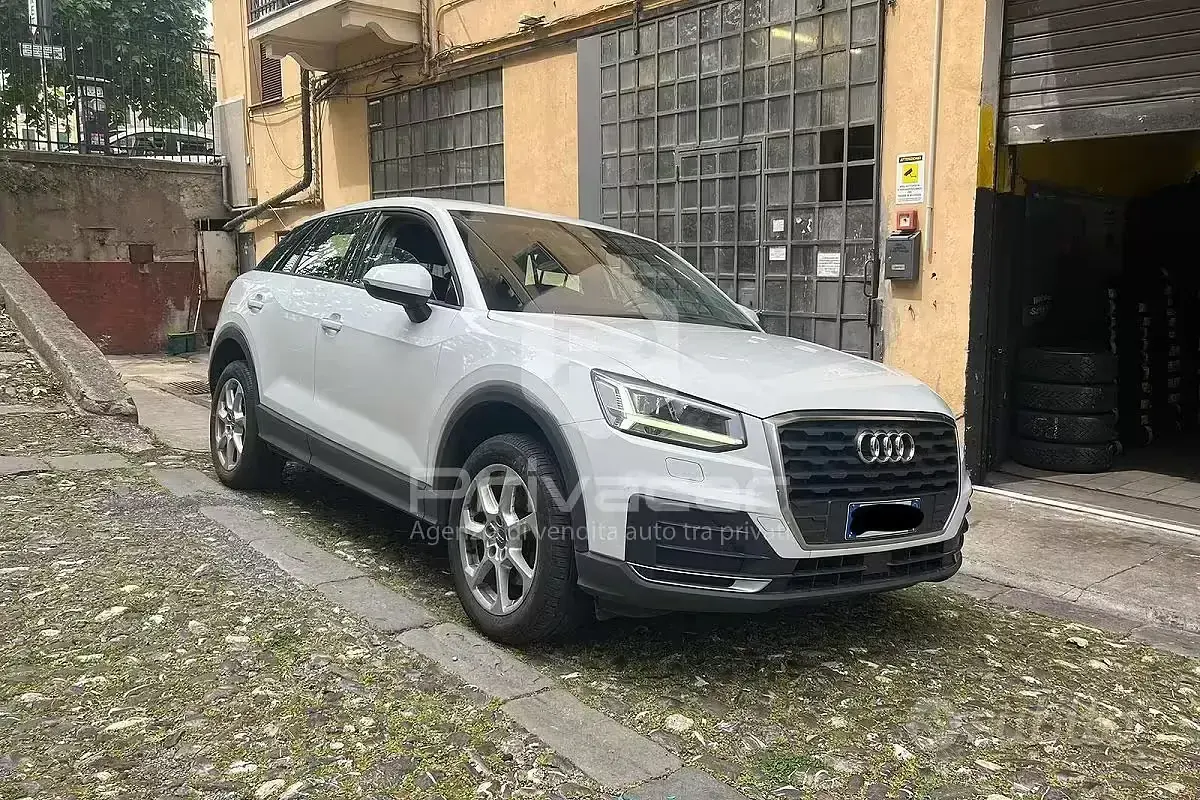 Usata Audi Q2 Design 116 CV (85 kW) 2016 Bianco SUV