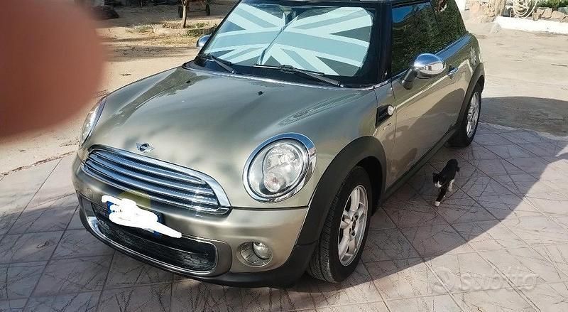 Usata Mini Cooper D 2009 Marrone Utilitaria