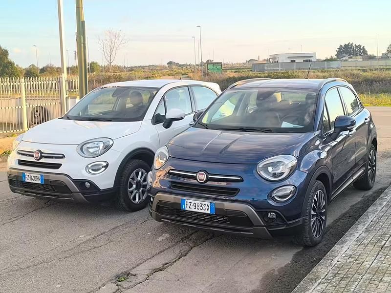 Usata Fiat 500 Cross 95 CV (69 kW) 2019 Blu Station wagon