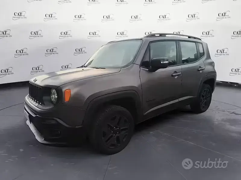 Usata Jeep Renegade Night Eagle 120 CV (88 kW) 2016 Grigio SUV