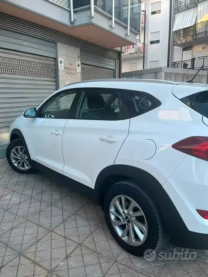 Usata Hyundai Tucson 116 CV (85 kW) 2016 Bianco SUV