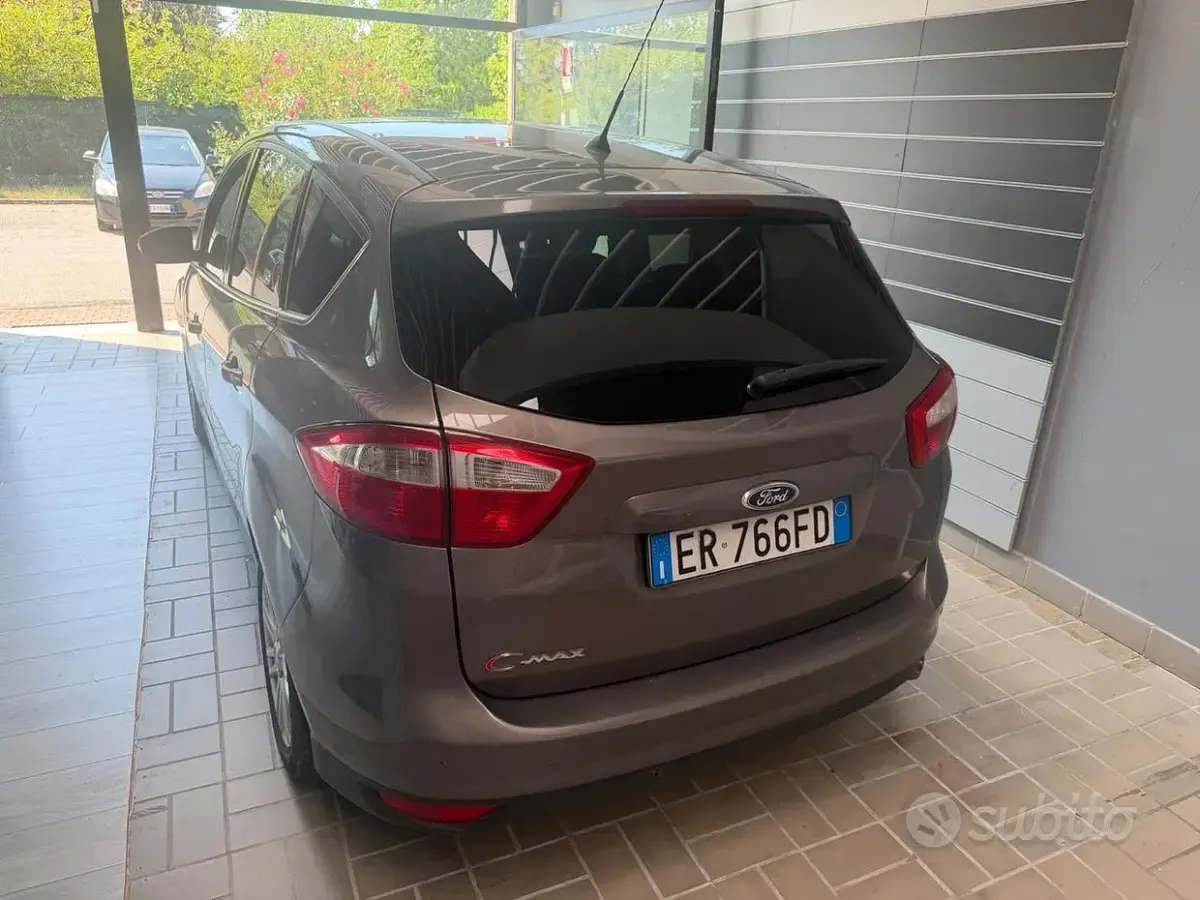 Usata Ford C-MAX Titanium 120 CV (88 kW) 2013 Grigio Monovolume