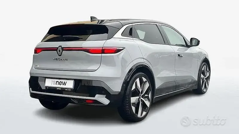 Usata Renault Megane E-Tech Techno 55 kW (75 CV) 2022 Grigio Berlina
