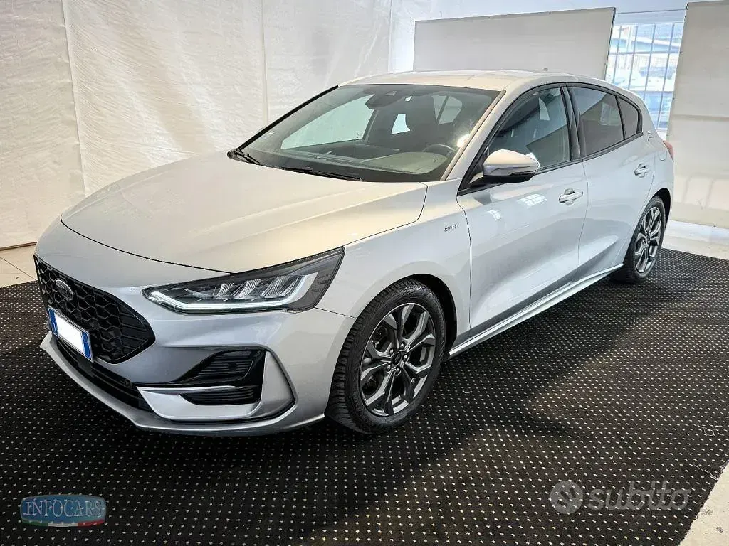 Usata Ford Focus ST-Line 116 CV (85 kW) 2025 Grigio Berlina