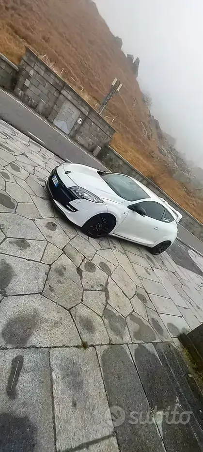 Usata Renault Mégane Coupé R.S. 250 CV (183 kW) 2010 Bianco Coupé