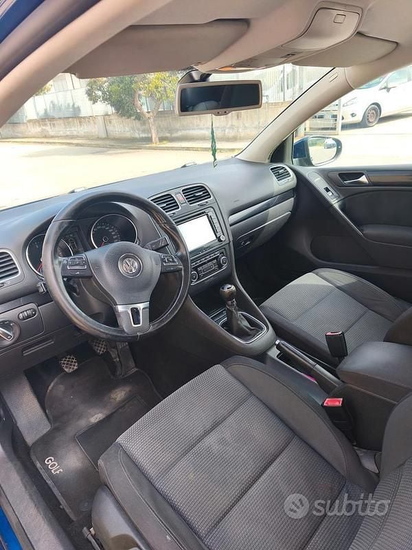 Begagnad VW Golf VI 110 HK (80 kW) 2009 Blå Halvkombi