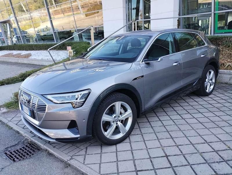 Usata Audi e-tron Advanced 294 kW (401 CV) 2020 Grigio SUV