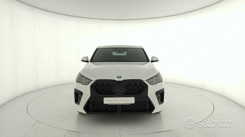 Begagnad BMW X2 M Sport 163 HK (119 kW) 2025 Vit SUV