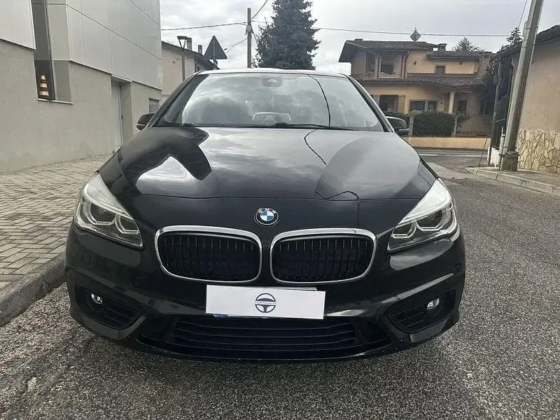 Usata BMW 218 Active Tourer Advantage 150 CV (110 kW) 2018 Nero Monovolume